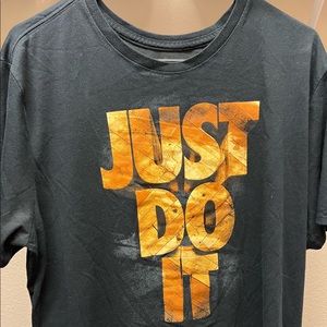 nike tshirt